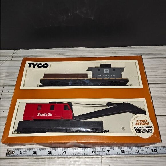 Tyco #932 HO Scale Operating Crane Car With Boom Tender Collectible Train Cars - Picture 9 of 9